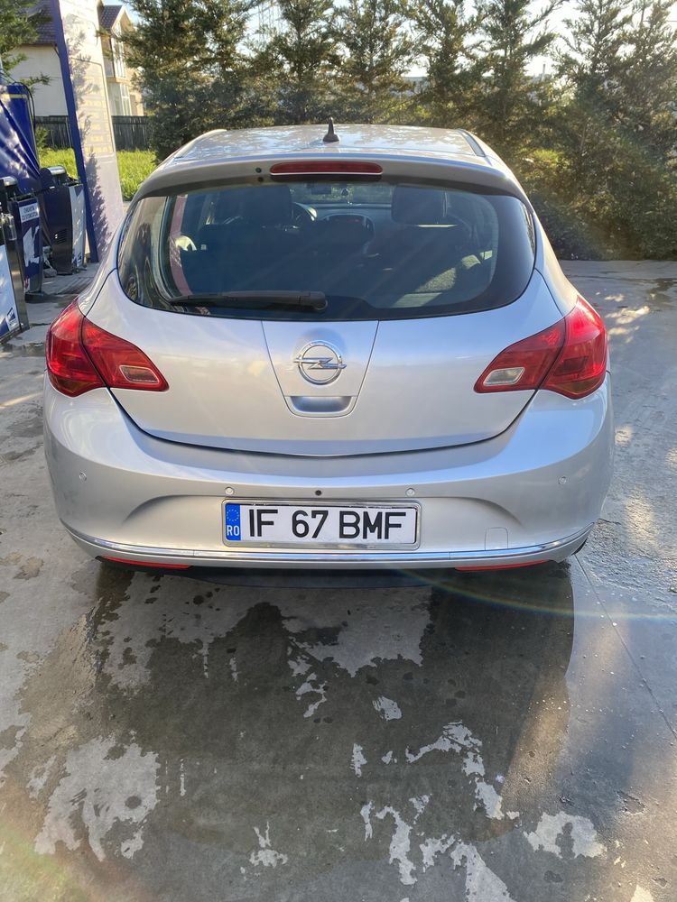 Opel astra j 1,6