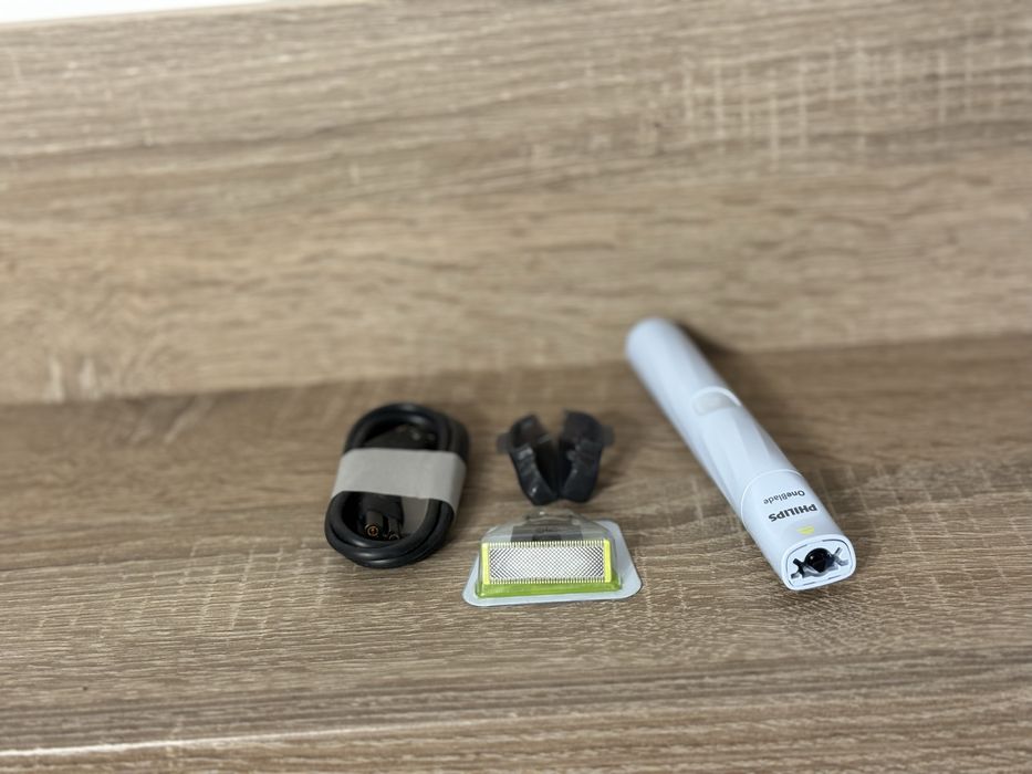 Aparat de barbierit si tuns Philips OneBlade QP1324