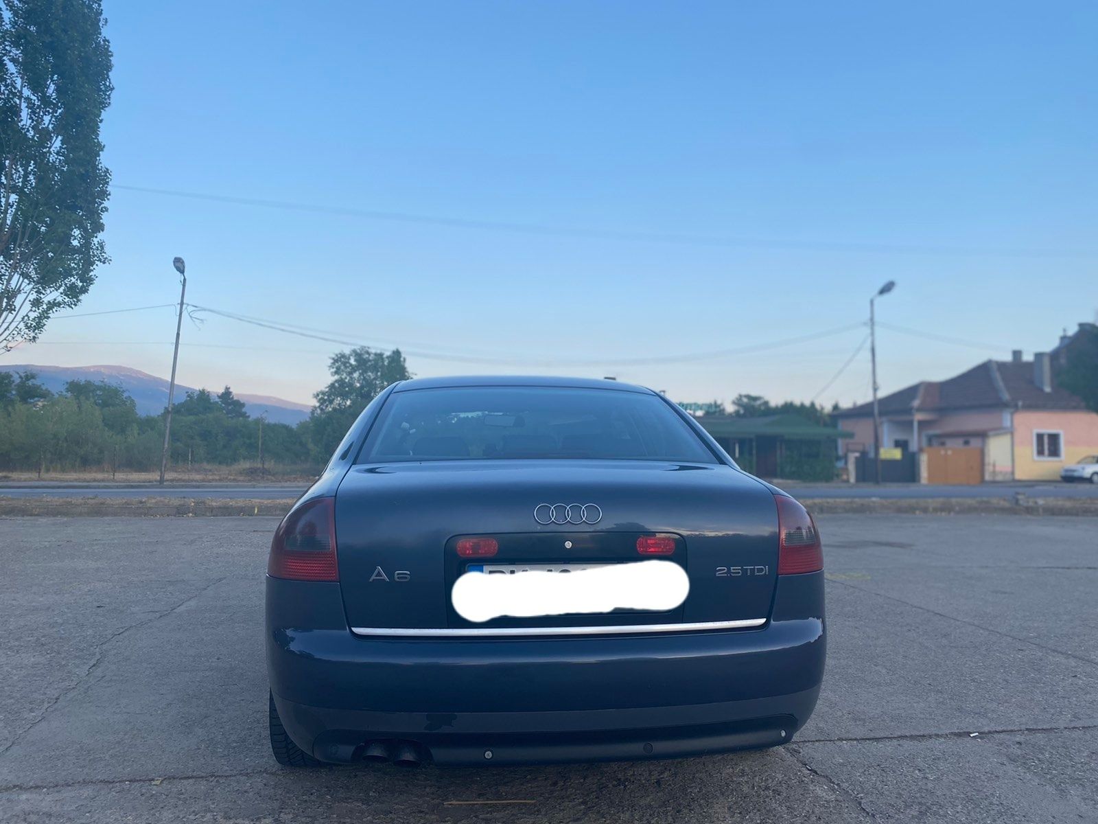 Продавам AUDI A6 2.5 TDI 2002 г 155кс