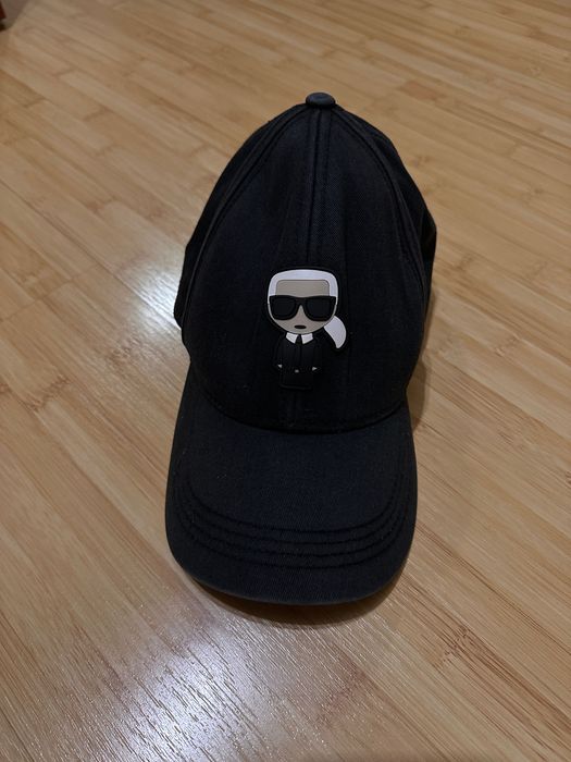 Karl Lagerfeld шапка с козирка
