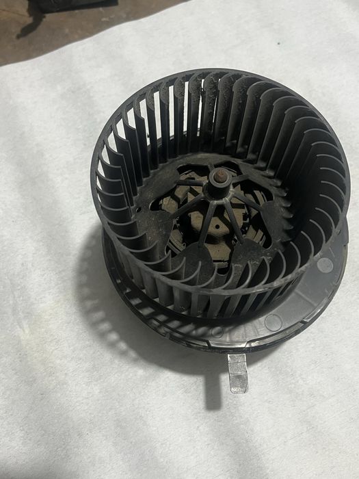 Ventilator Habitaclu / Ventilator Aeroterma Audi A3 (8P) cod F983228M