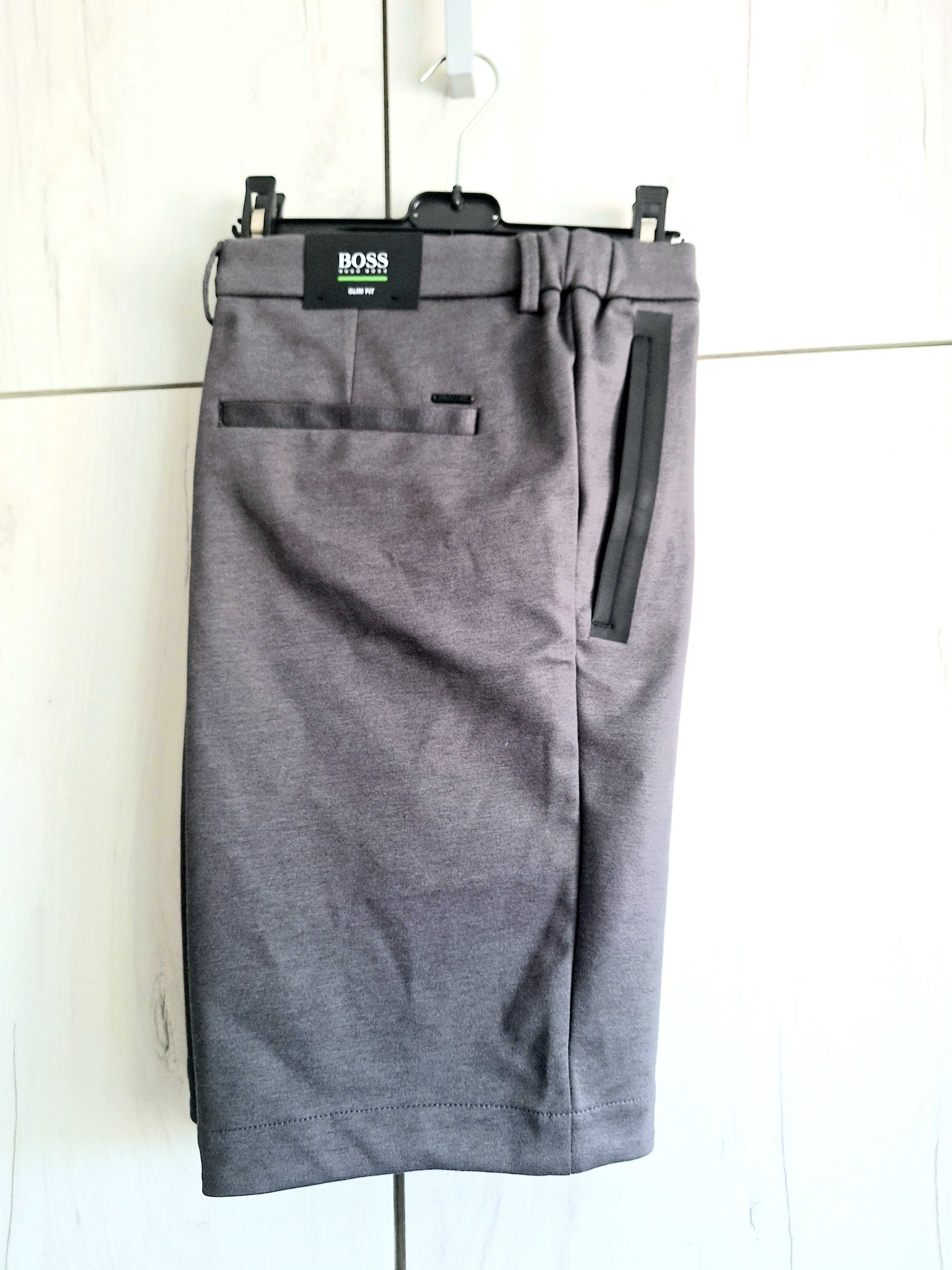 Hugo Boss Мъжки бермуди 56