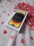 Cutie Iphone 14 pro Gold nouă