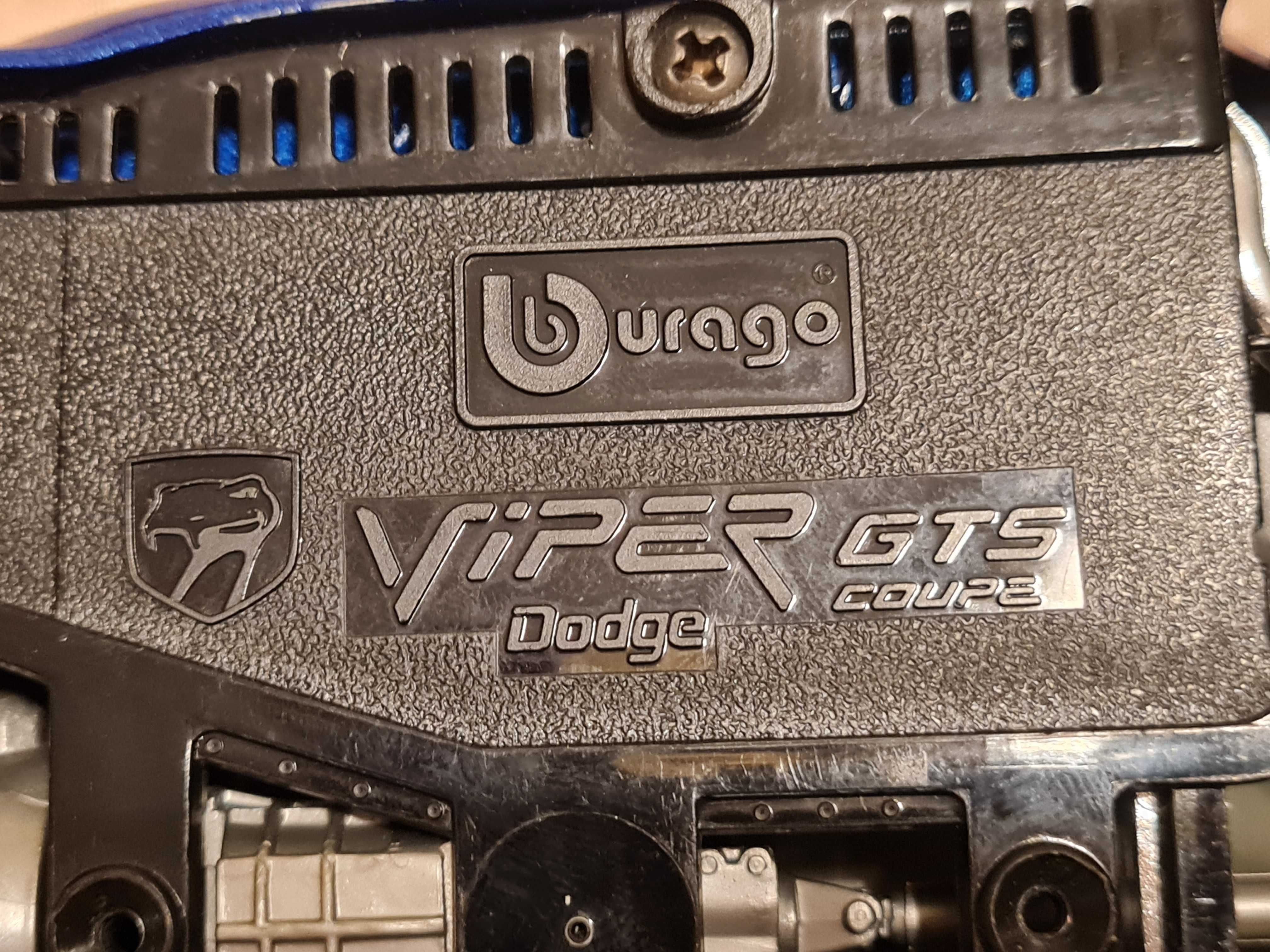 Метална количка Dodge Viper 1/18