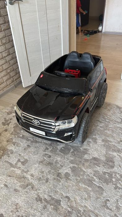 Машина детский продам срочно