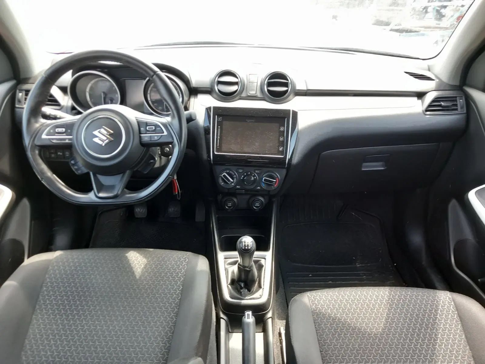 Dezmembrari / Dezmembrez Suzuki Swift 3 1.2 K12D cutie de viteze manuala 6 trepte culoare C06