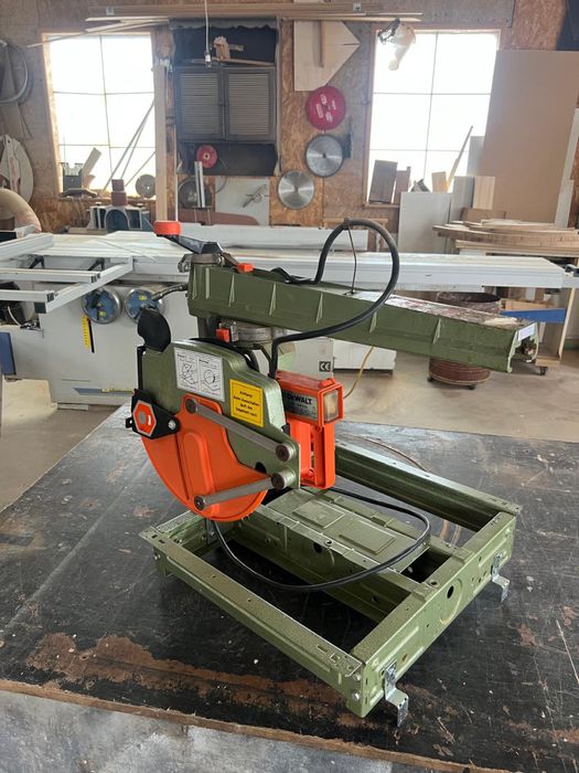 Fierăstrau Circular DeWalt