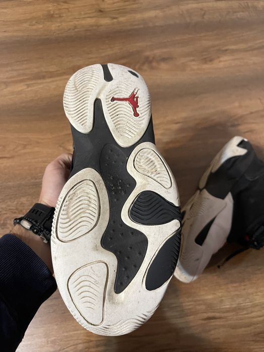 Adidasi Jordan in stare buna