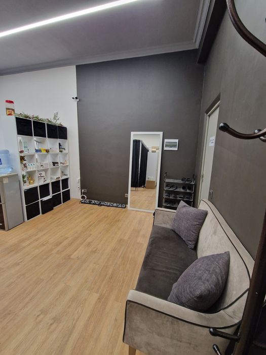 Стол для маникюра в аренду