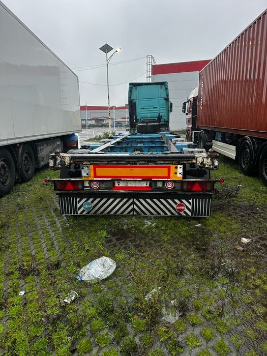 Remorca containere Schmitz
