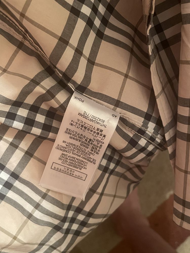 Продается Burberry M размер