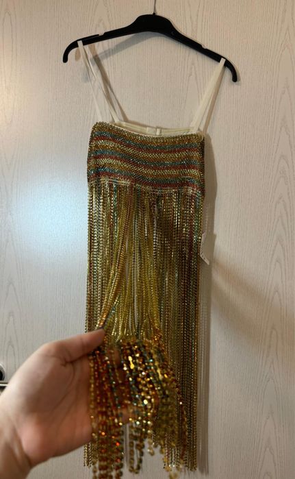 Top cu pietre multicolore