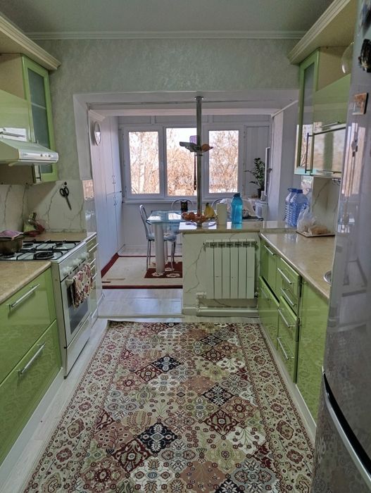 Продам квартиру 4 комнатную