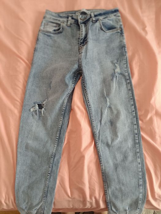 Blugi dama mărimea 31 noi!!