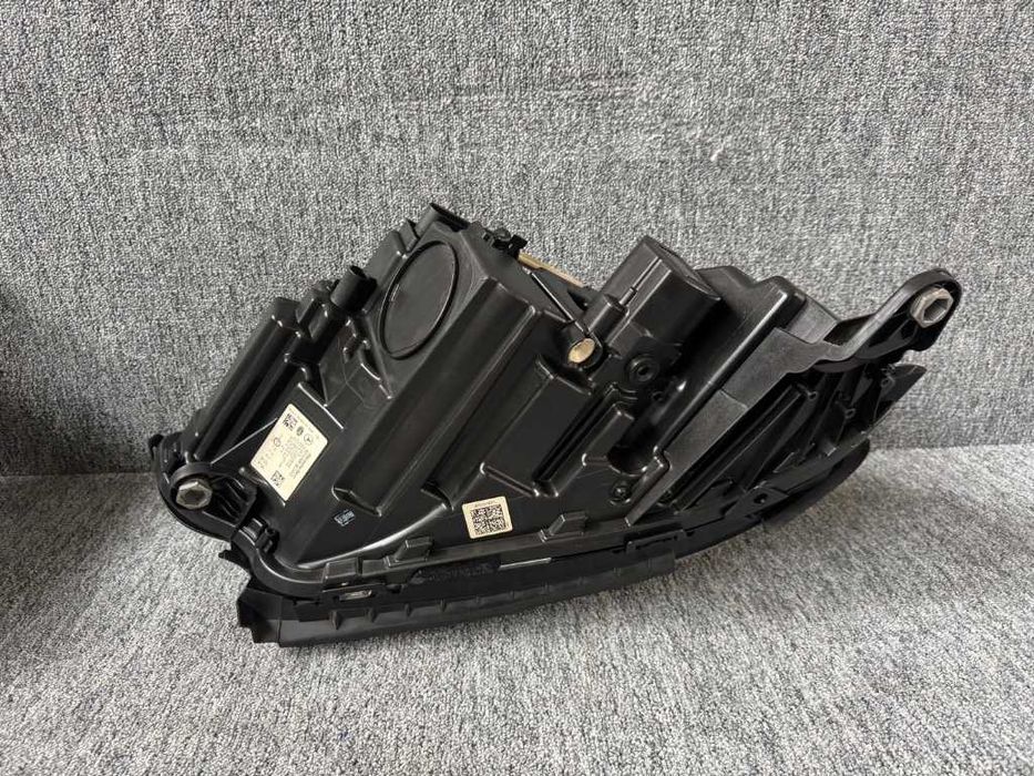 Mercedes E class 213 W213 Far stanga Performance complet