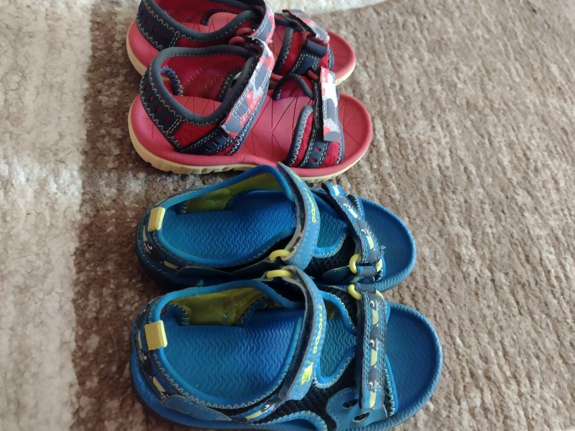 Детски сандали на Clarks