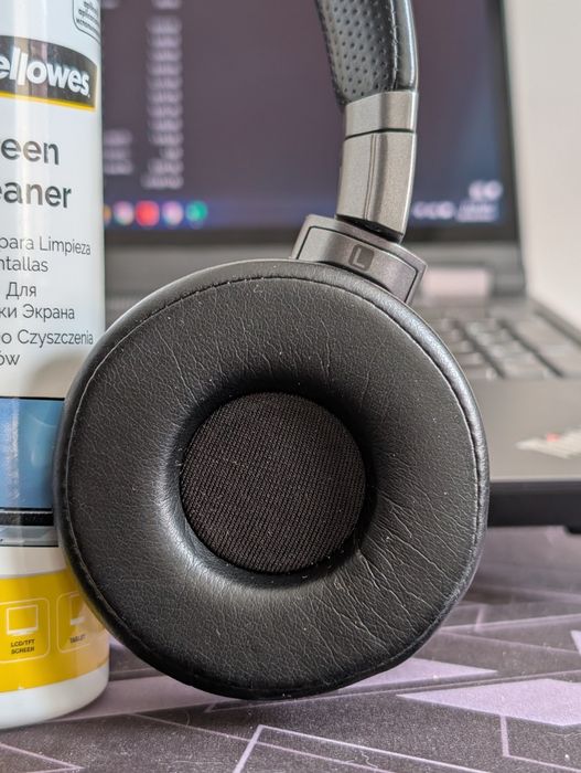 Lenovo X1 headphones 9/10