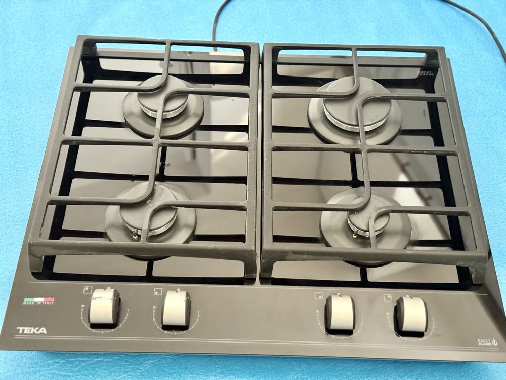 Plita pe gaz Teka GZC 64300 XBN, 4 ochiuri, sticla neagra - NOUA