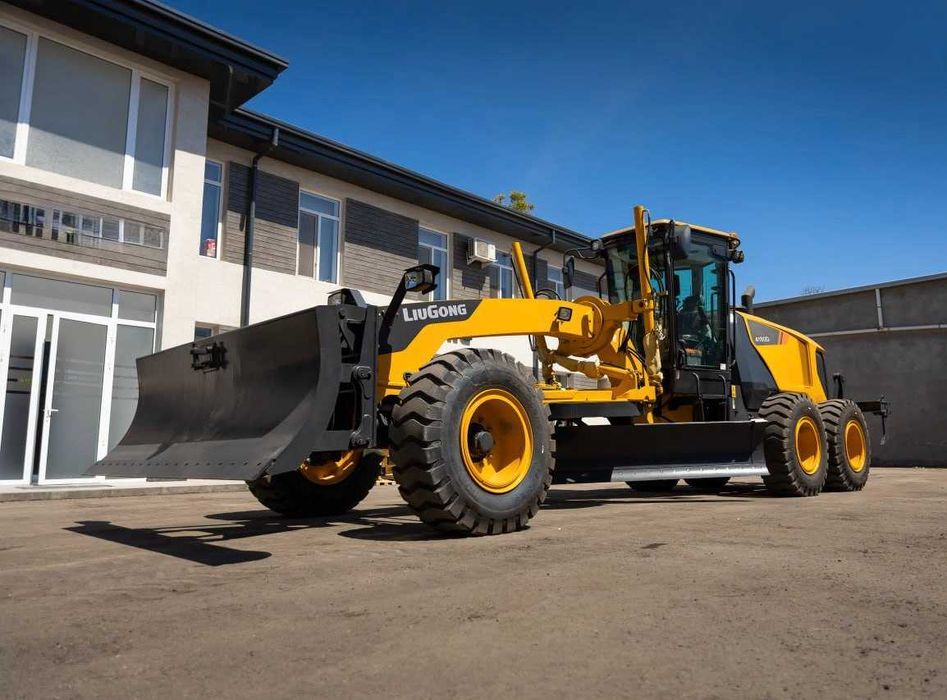 Автогрейдер CLG4180