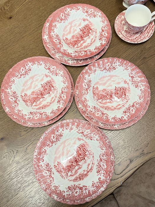 Set farfurii 4 persoane