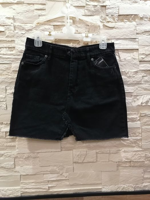 Дънкови къси поли-нови с етикет синя и черна, уникални размер М-Л