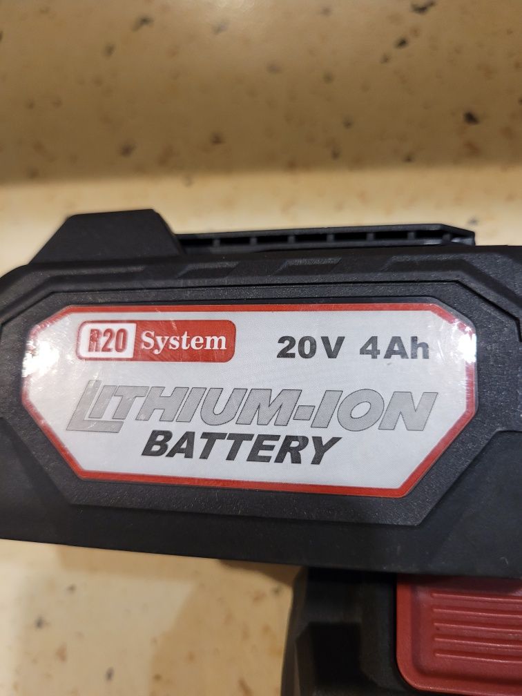 Батерия Raider (Райдер) 20 Волта 4 амперчаса PRO systems