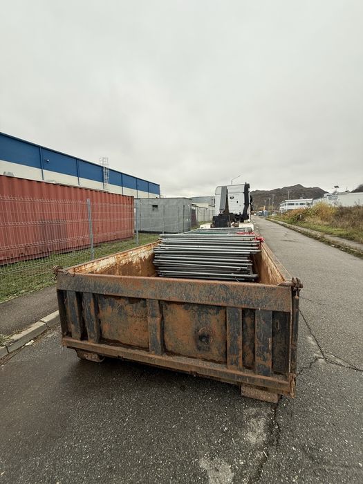 Inchiriem si prestam servicii cu abroll (container/hiab)