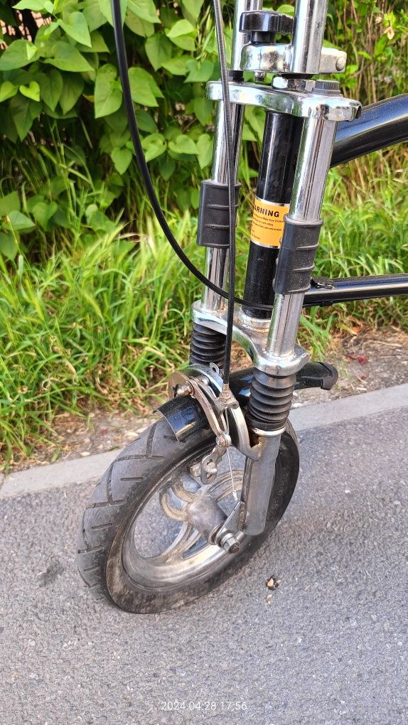 Vând bicicleta pliabilă full suspensions