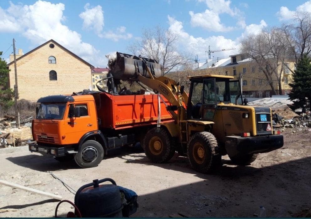 Услуги погрузчика и камаза. Работаем с наличными и пересчислением.