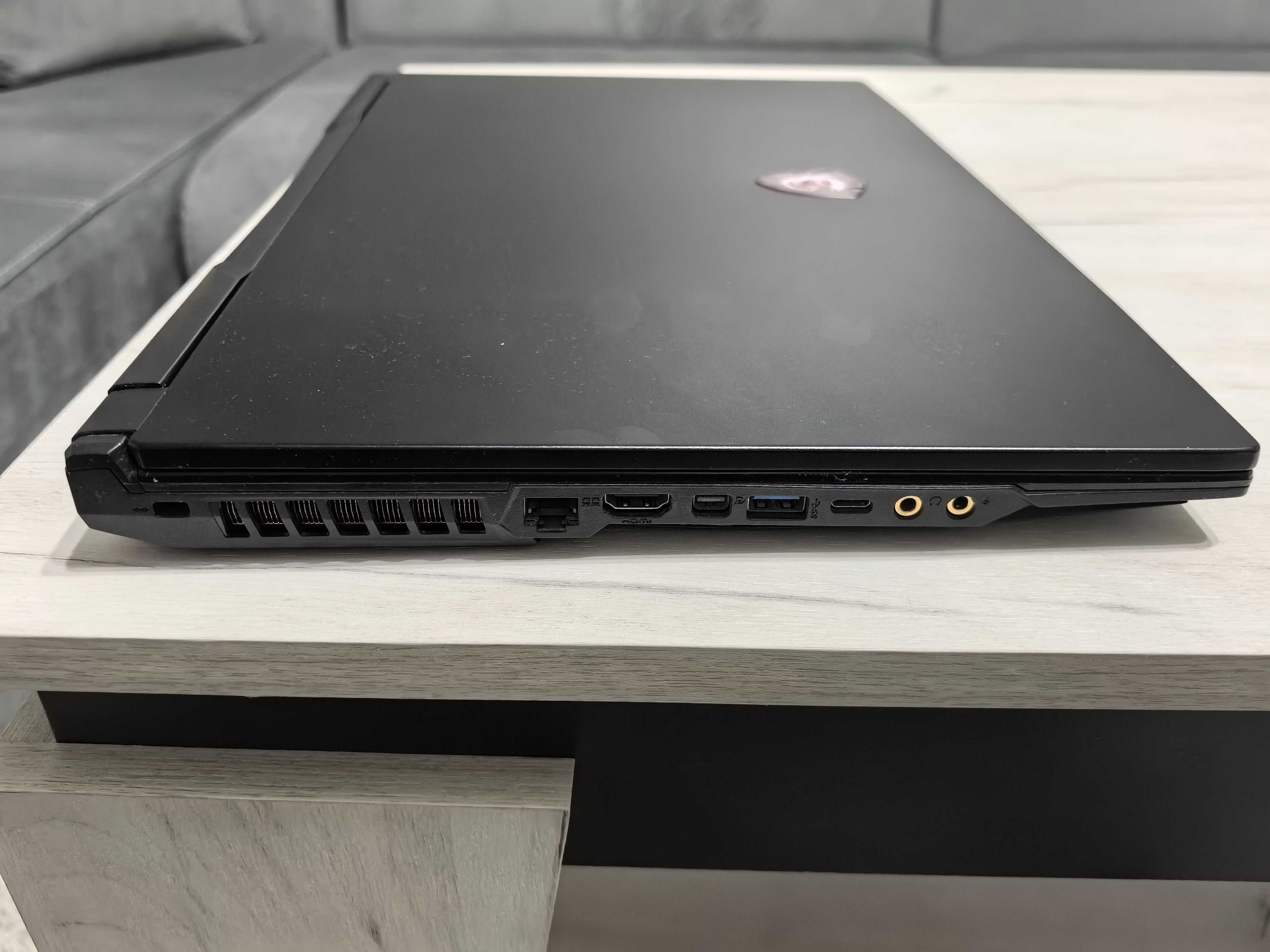Лаптоп  MSI GL75 95D