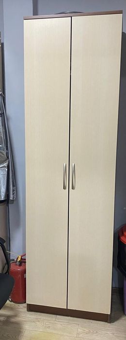 Продам прихожую.