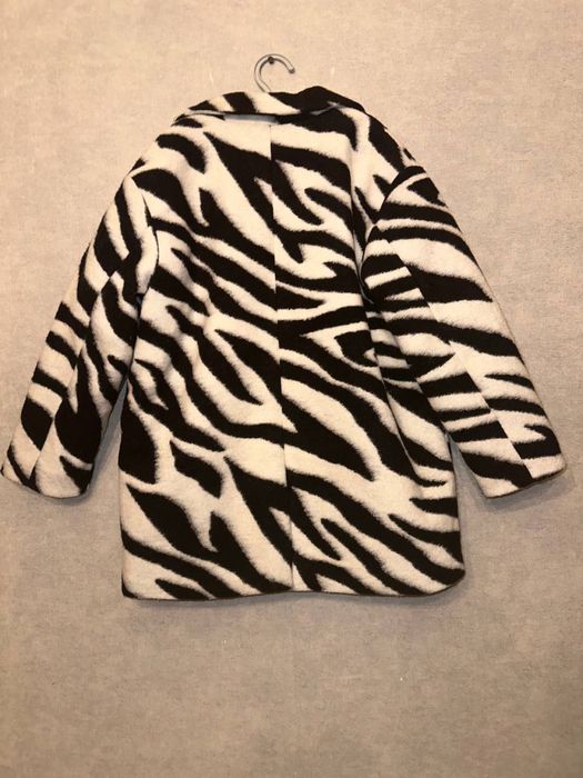 Детское пальто зебра