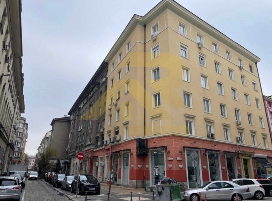 Продава се Тристаен апартамент в София, Център - 66 кв.м за 3470 €/кв.м - Снимка #9