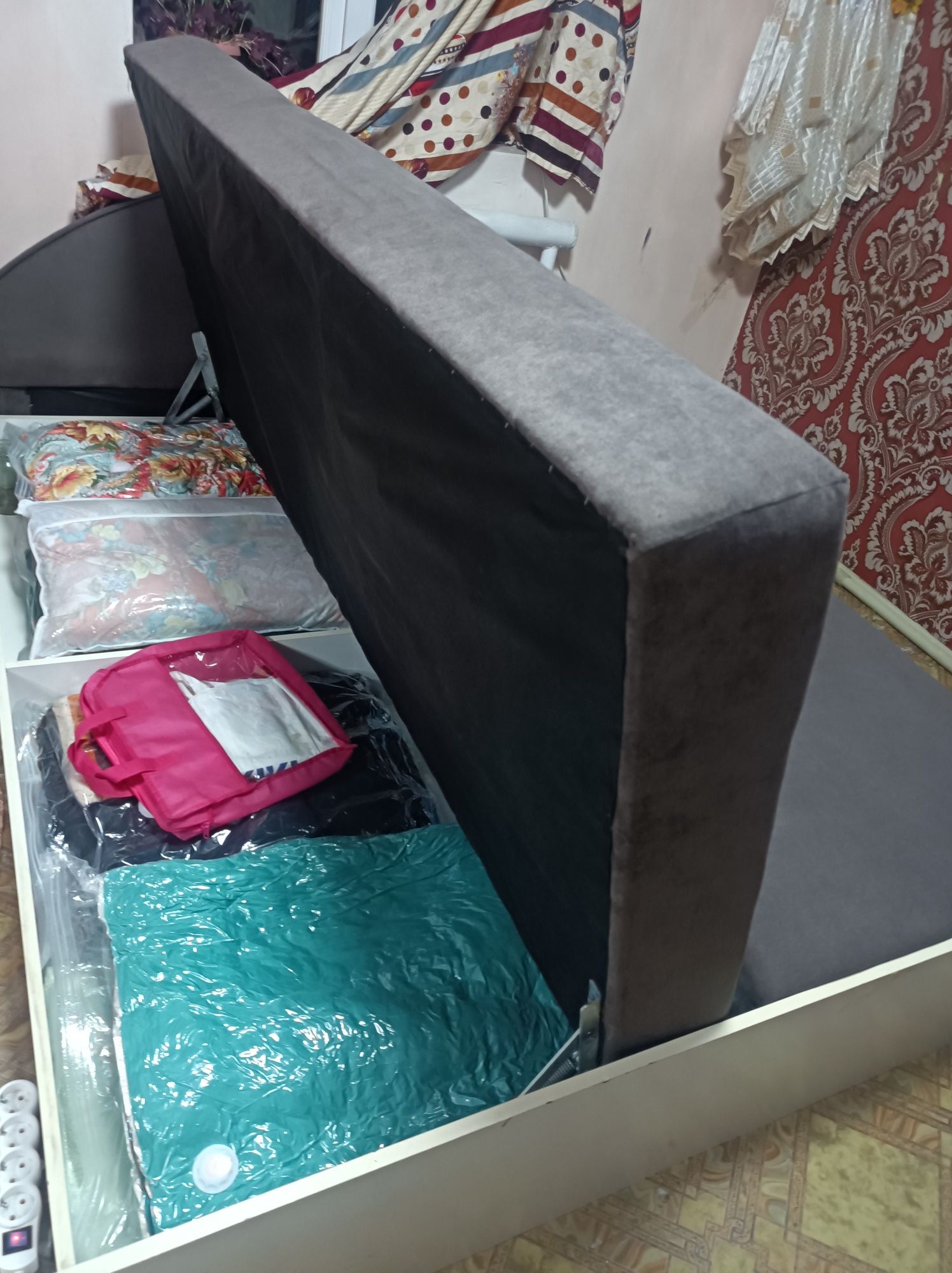 Продам кровать в хорошем состоянии