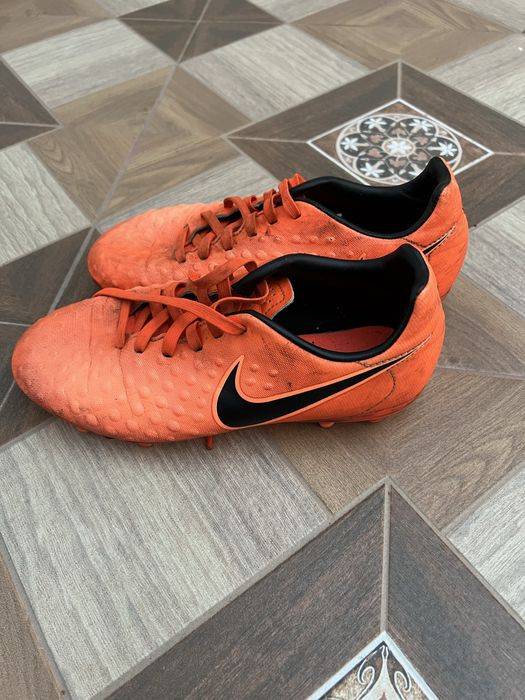 Ghete de fotbal Nike