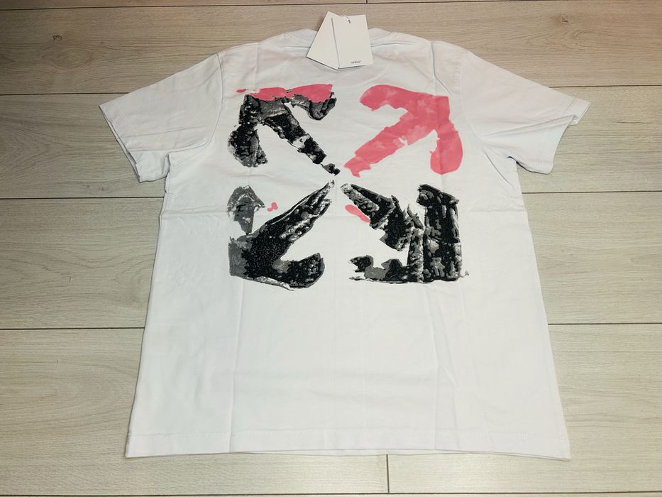 Tricou off white pink