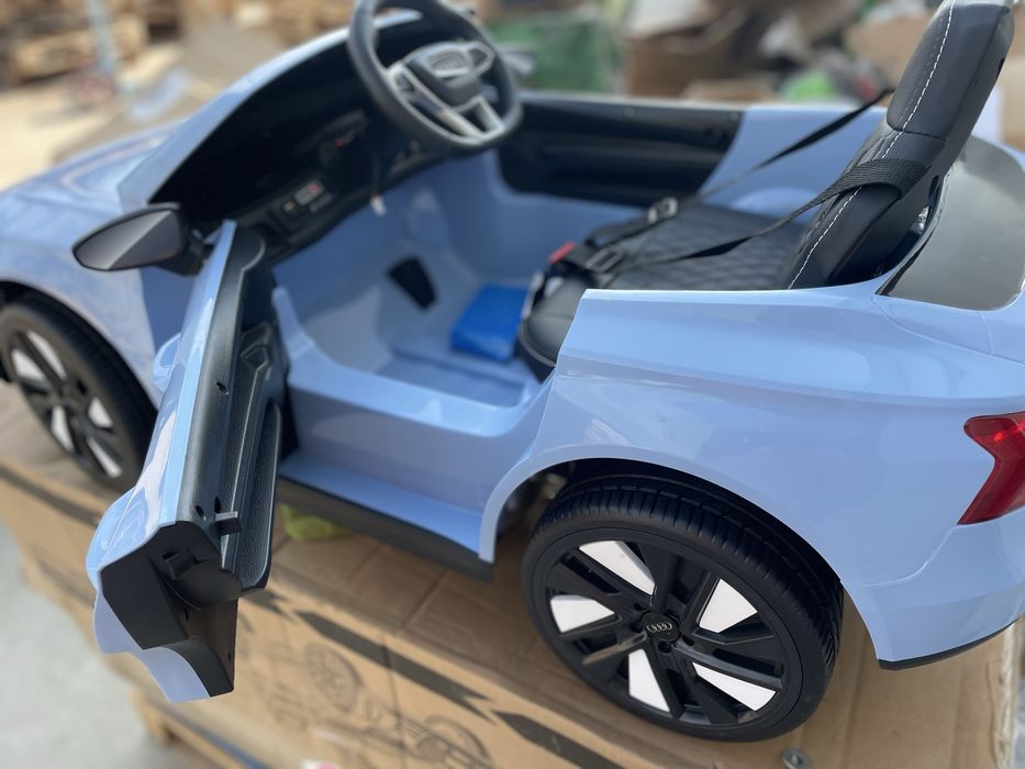 Masinuta electrica copii Audi E-tron GT Blue 70W scaun piele roti eva
