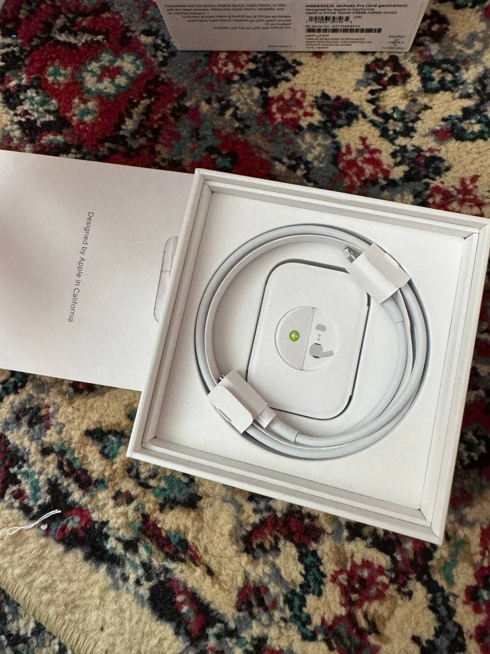 Продается AirPods 2 оригинал