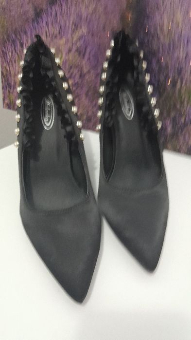 Vând pantofi ocazie