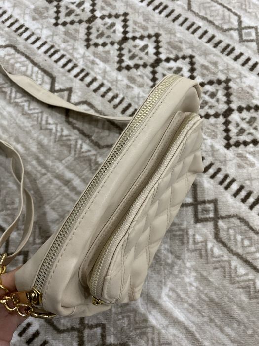 Дамска бежова чанта