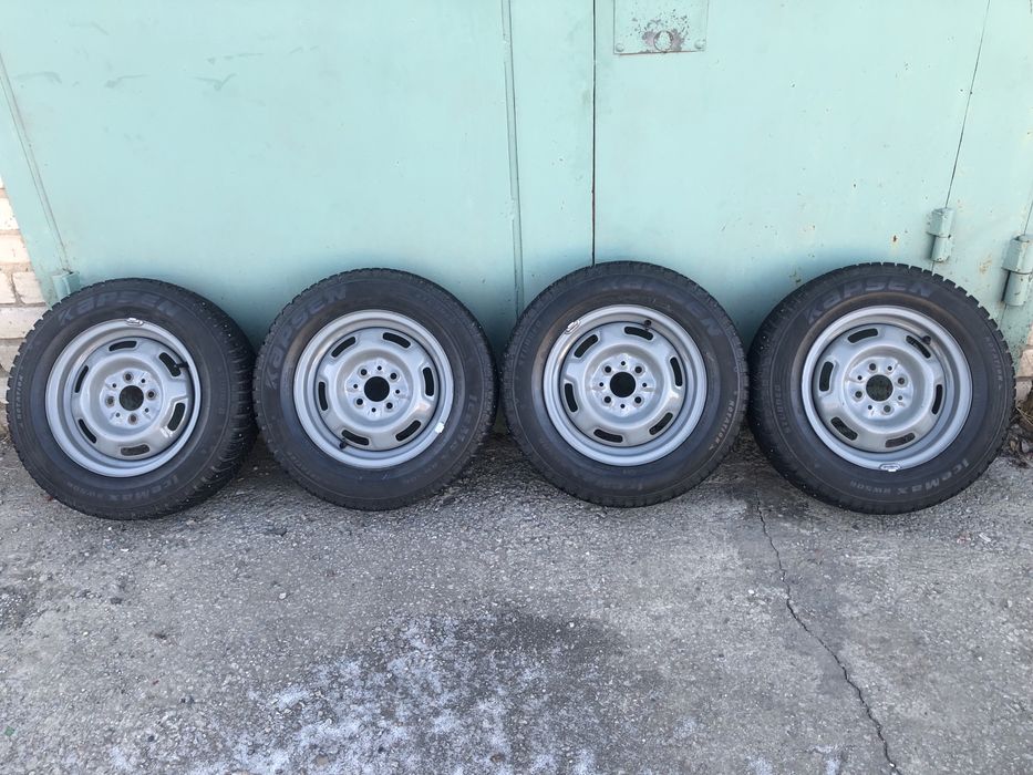 Комплект шипованных колес Kapsen 175/70r13 на дисках ВАЗ