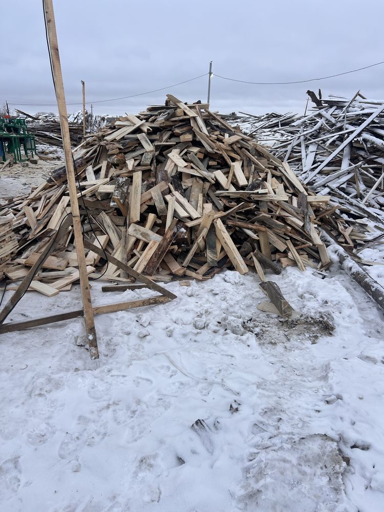Дрова пилиный горбыль по 4500.