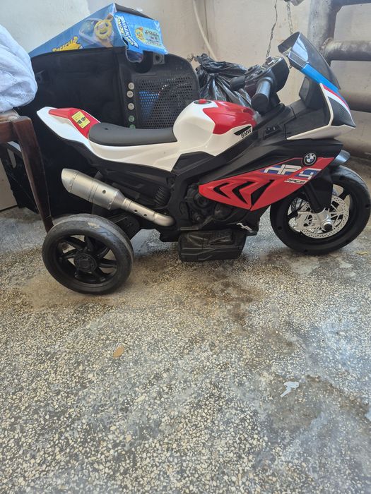 Vând motor electric