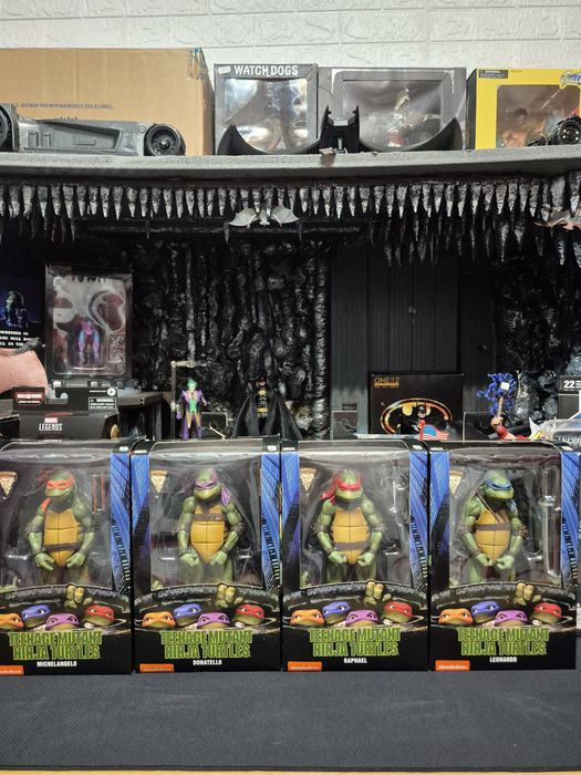 Figurine marvel legend batman diorama etc..