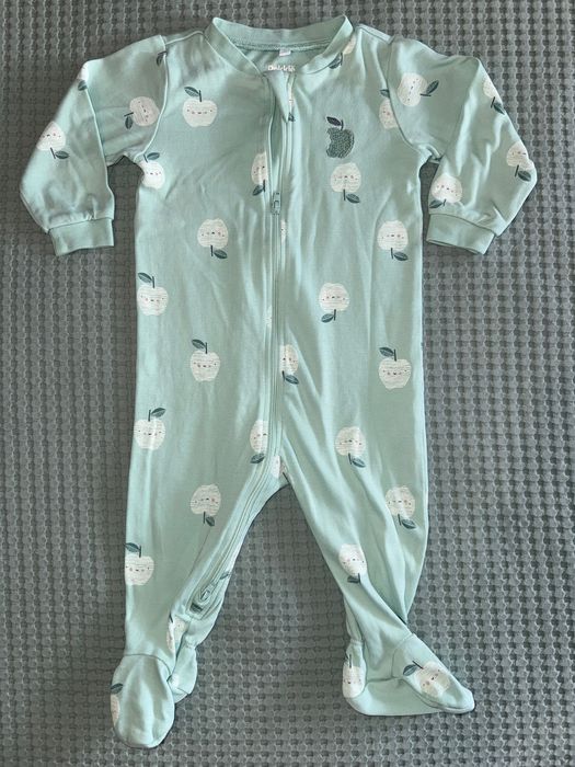 Бебешки дрешки и аксесоари