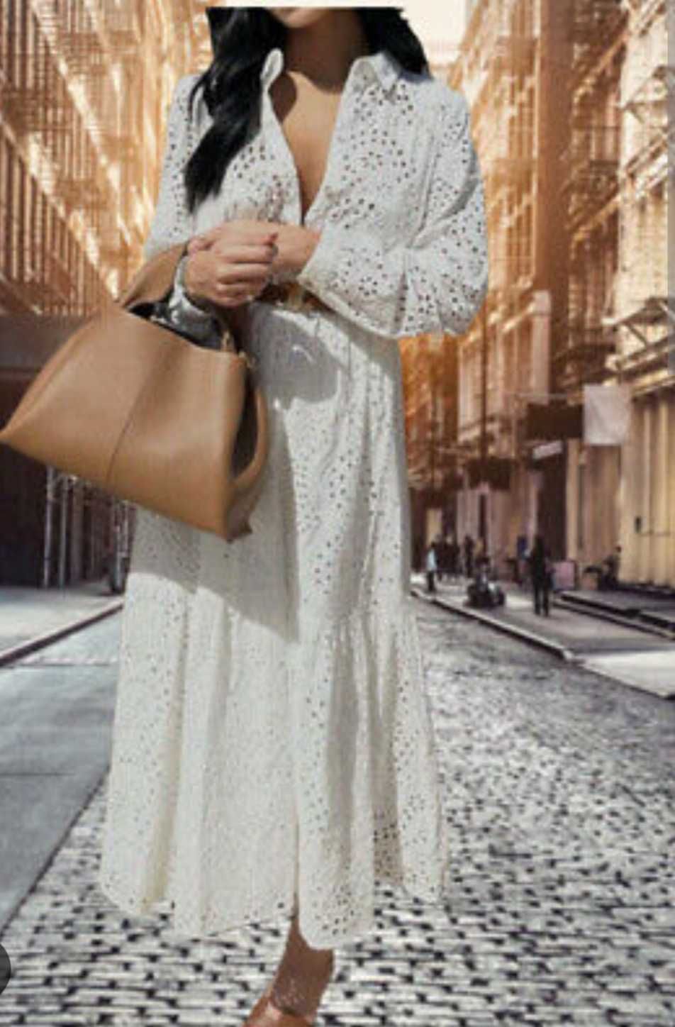 Бяла бродирана рокля Zara