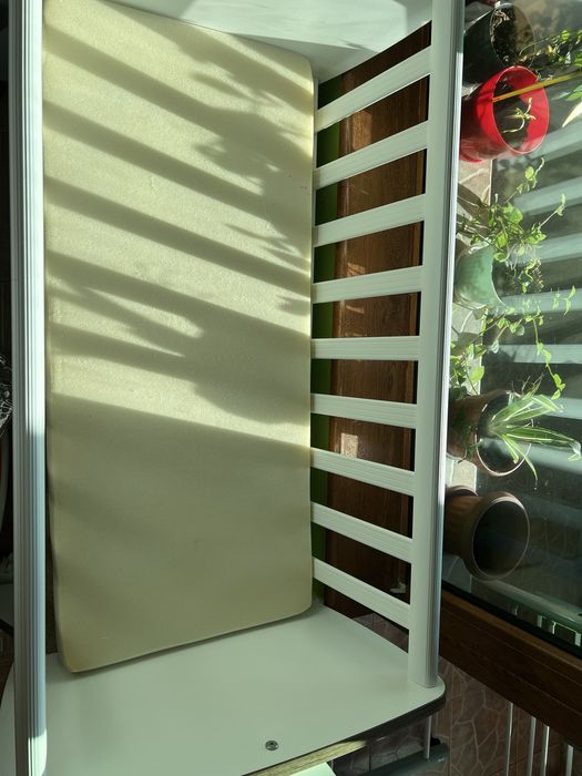 Бебешко легло Лорели