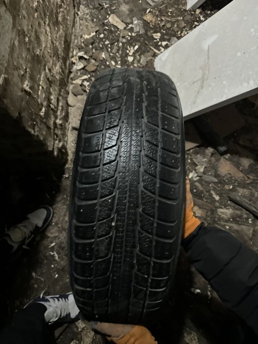 Продам зимнию резину