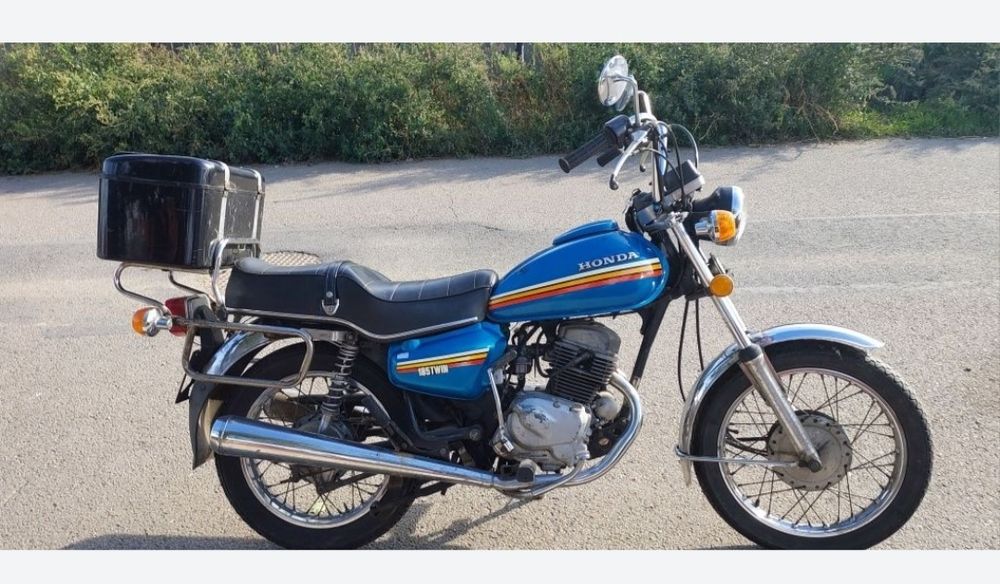 Motocicleta vintage HONDA oldtimer 1978