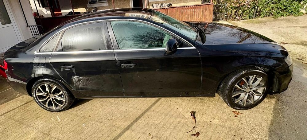 Vând Audi A4 B8 2009